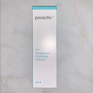 Proactiv + Complexion Perfecting Hydrator